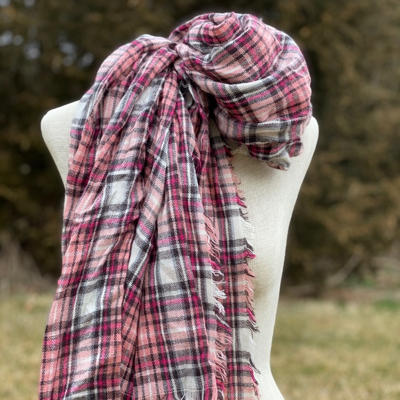 Plaid scarf - Picture 2 of 4